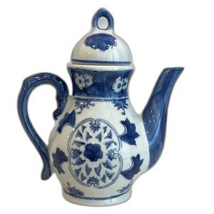 Vintage Cobalt Blue & White Chinoiserie Floral Porcelain Teapot with Lid 8"